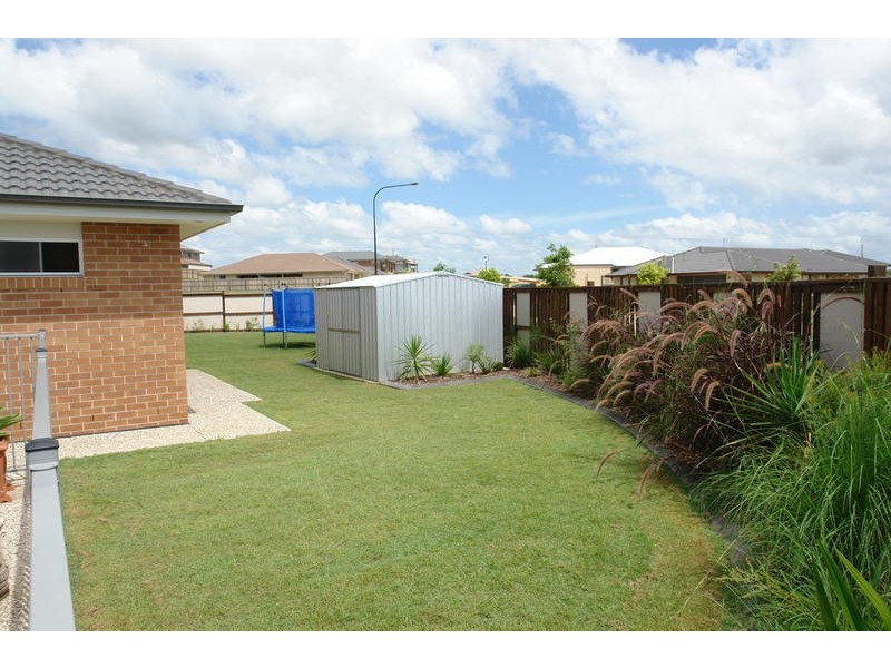 4 Kauri Pine Close, Moggill QLD 4070